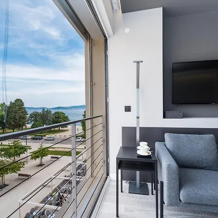 Artis Apartment