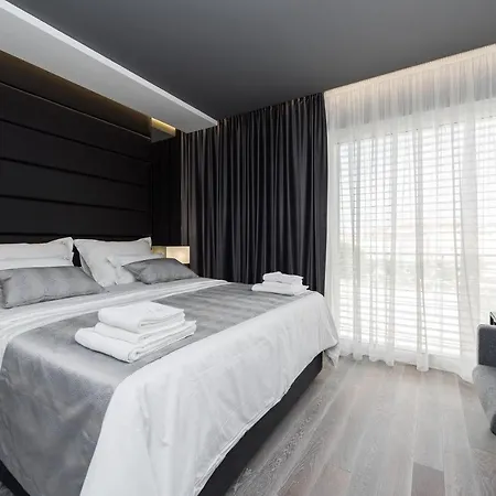 Artis Apartment *